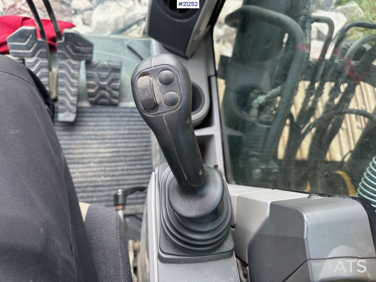 Excavadora de cadenas Caterpillar 323E: foto 38