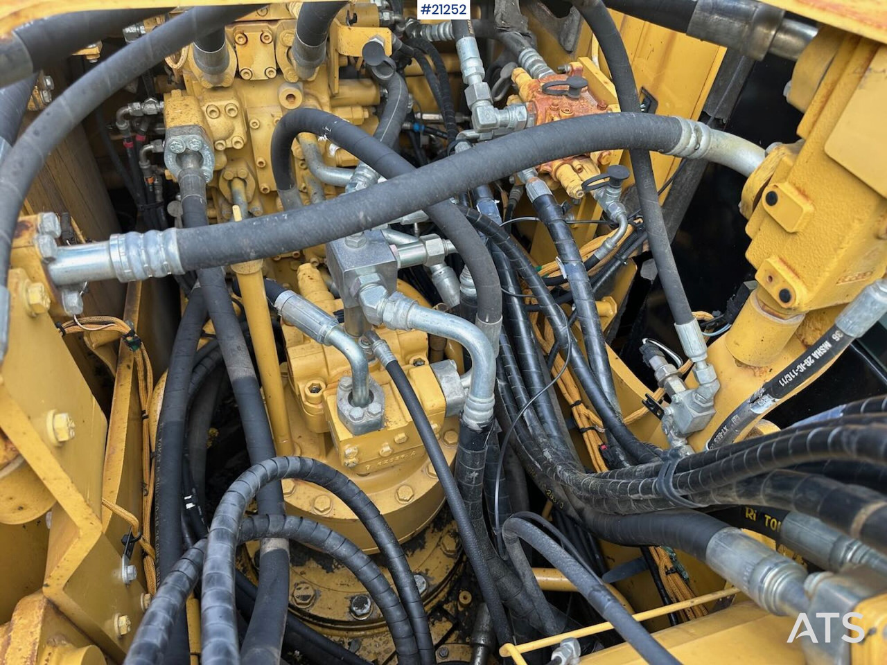 Excavadora de cadenas Caterpillar 323E: foto 31