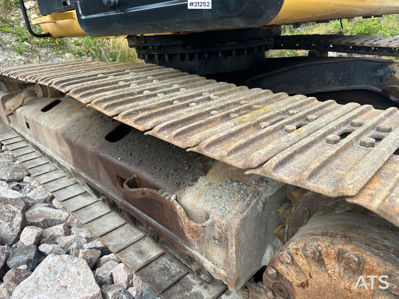Excavadora de cadenas Caterpillar 323E: foto 15