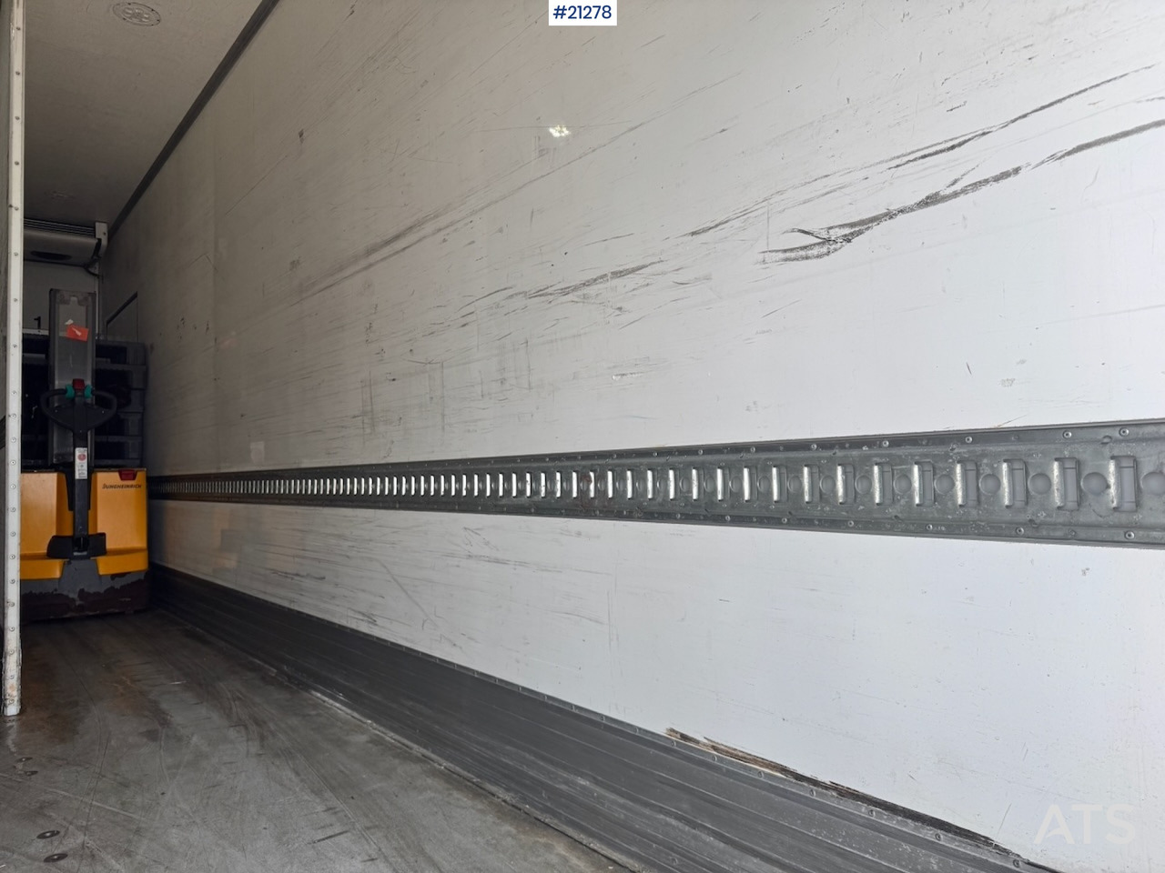 Camión caja cerrada DAF CF440 6x2 Skapbil m/ kjøl/frys aggregat. Euro 6: foto 25 Camión caja cerrada DAF CF440 6x2 Skapbil m/ kjøl/frys aggregat. Euro 6: foto 25