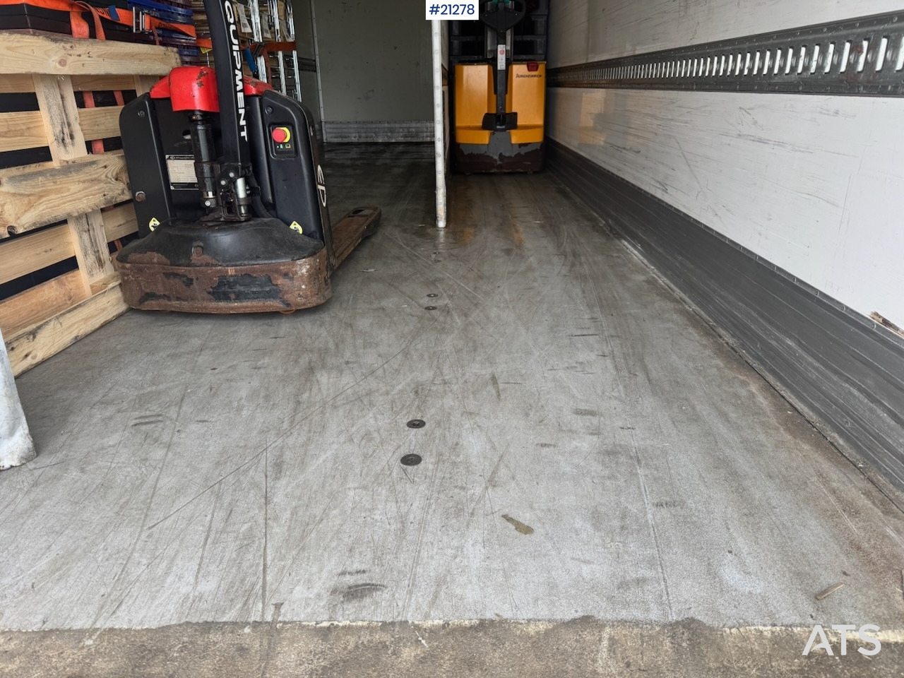 Camión caja cerrada DAF CF440 6x2 Skapbil m/ kjøl/frys aggregat. Euro 6: foto 23 Camión caja cerrada DAF CF440 6x2 Skapbil m/ kjøl/frys aggregat. Euro 6: foto 23