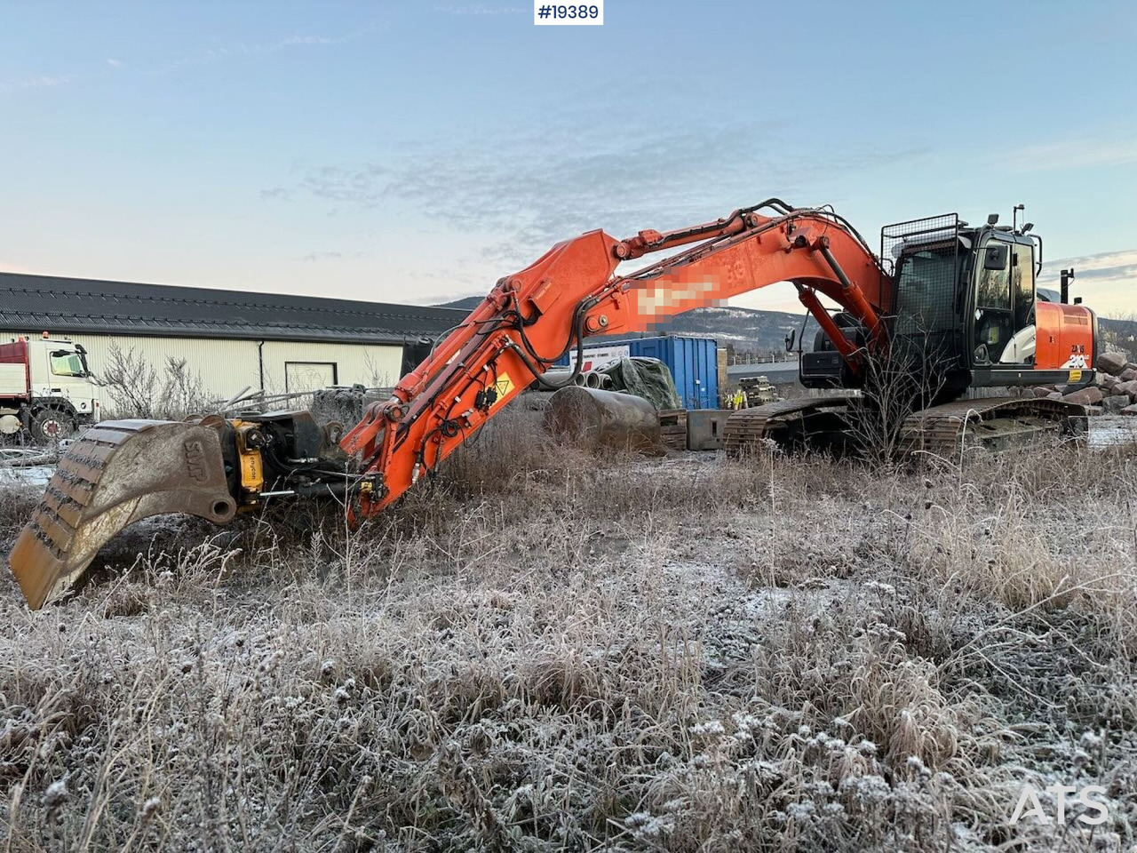 Hitachi ZX210LC-6 - Excavadora: foto 2 Hitachi ZX210LC-6 - Excavadora: foto 2