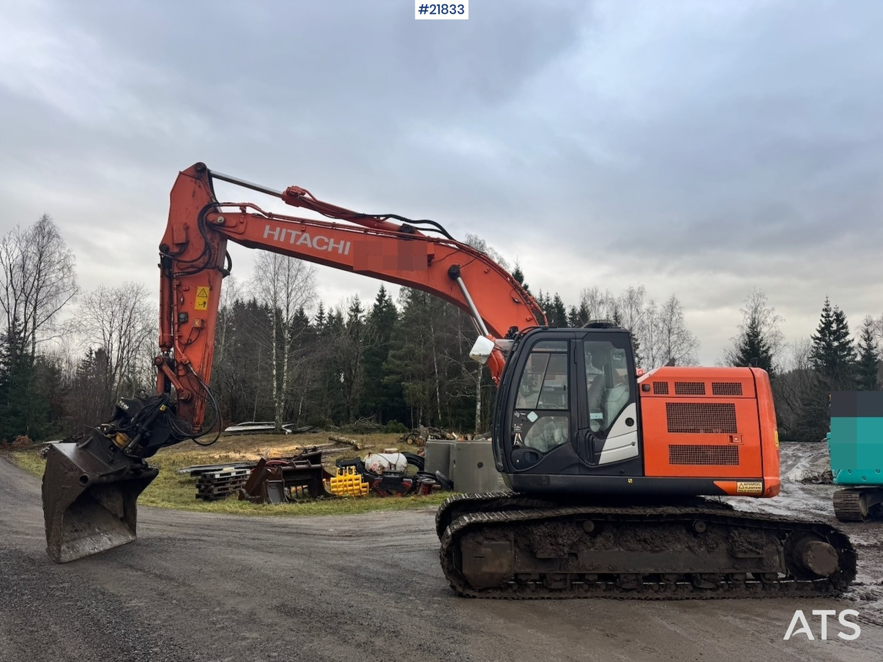 Hitachi ZX225USRLC-6 Beltegraver m/ Rototilt, 2 skuffer og Easy Dig. SE VIDEO - Excavadora de cadenas: foto 3 Hitachi ZX225USRLC-6 Beltegraver m/ Rototilt, 2 skuffer og Easy Dig. SE VIDEO - Excavadora de cadenas: foto 3