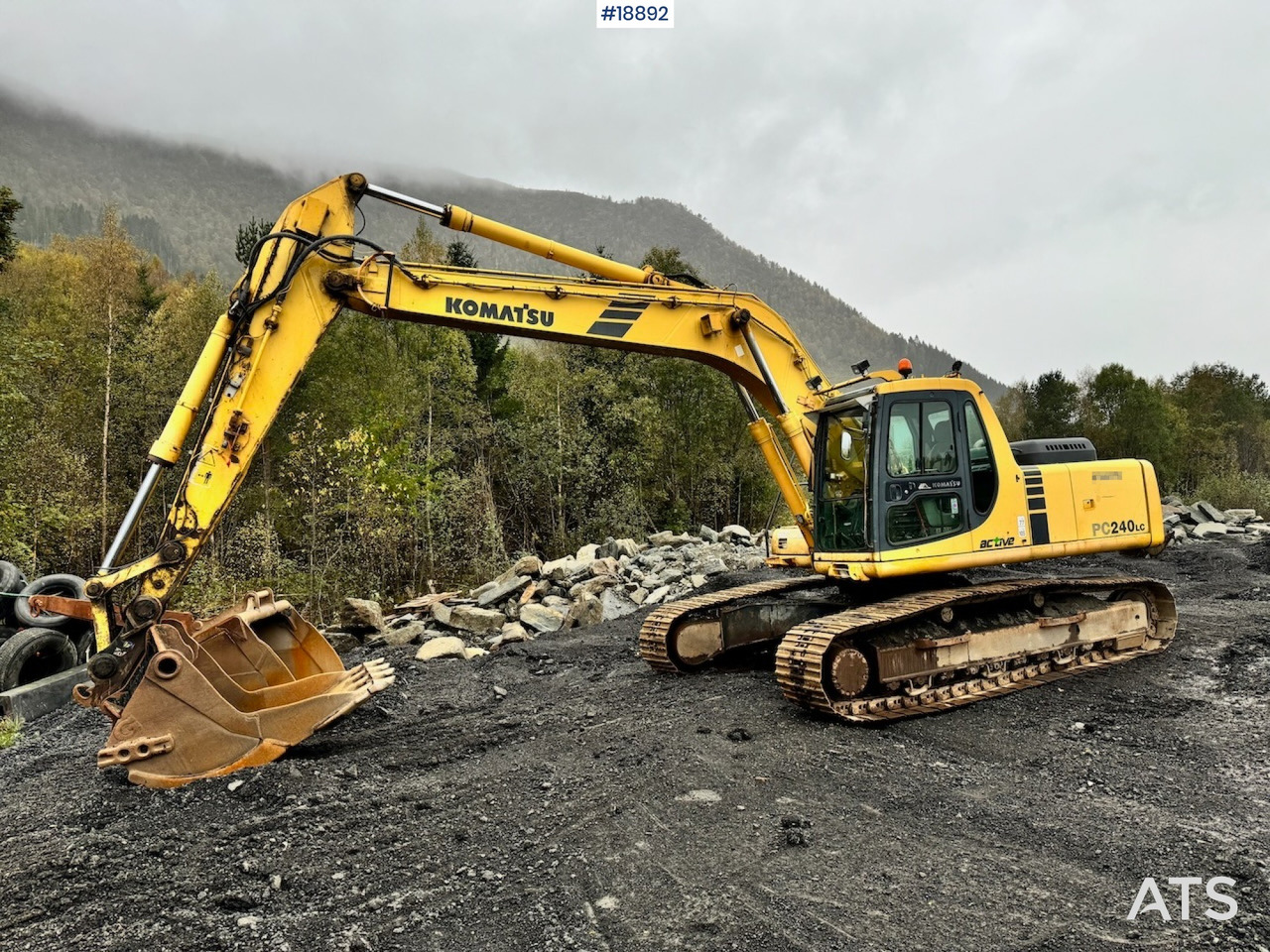 Komatsu PC240LC-6K - Excavadora: foto 2 Komatsu PC240LC-6K - Excavadora: foto 2