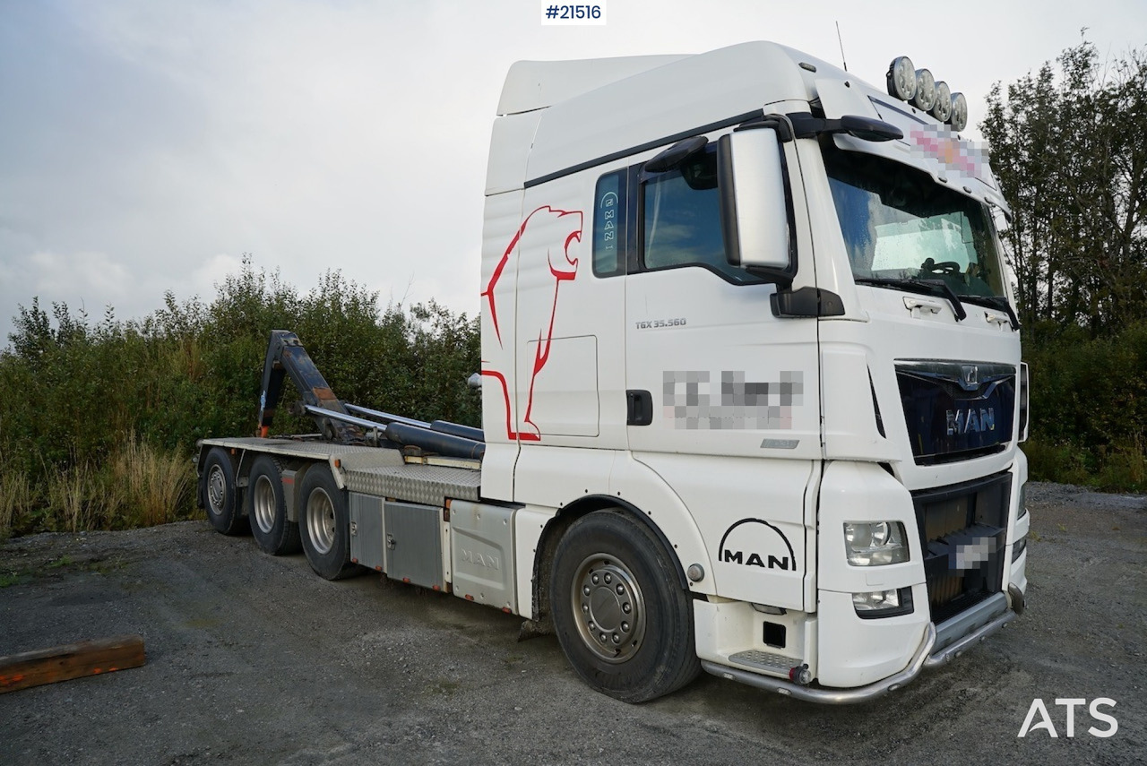 MAN TGX 35.560 - Camión multibasculante: foto 1 MAN TGX 35.560 - Camión multibasculante: foto 1