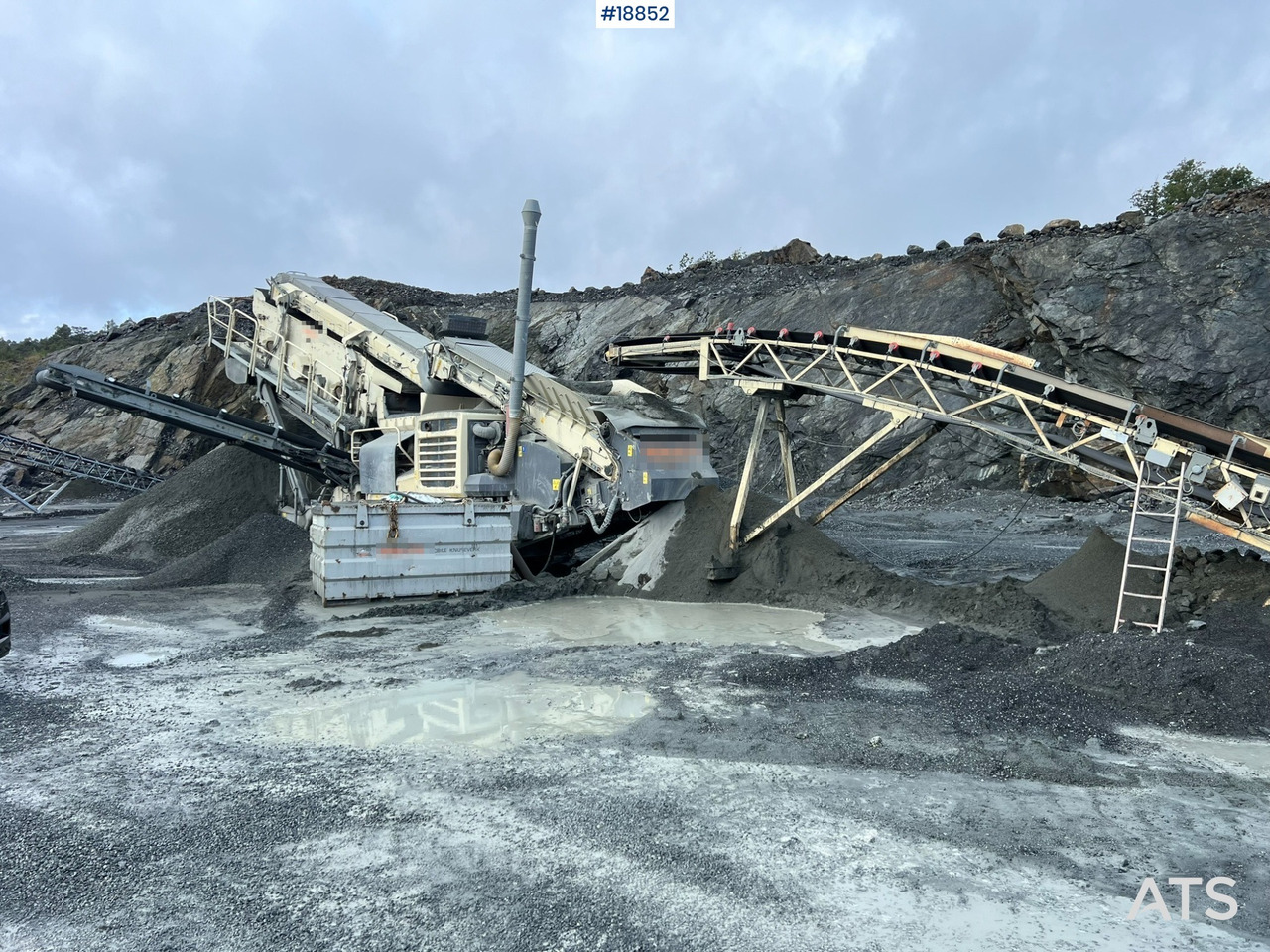 Metso Lokotrack LT220D Finknuser m/ sikt, matekasse og transportbånd - Trituradora móvil: foto 5 Metso Lokotrack LT220D Finknuser m/ sikt, matekasse og transportbånd - Trituradora móvil: foto 5