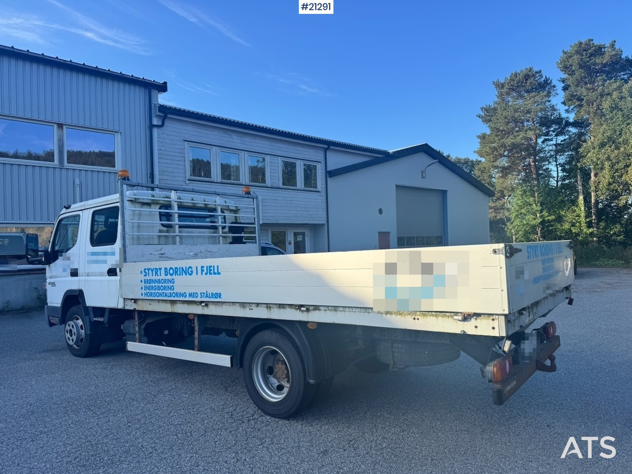 Mitsubishi Fuso Canter - Camión caja abierta: foto 4 Mitsubishi Fuso Canter - Camión caja abierta: foto 4