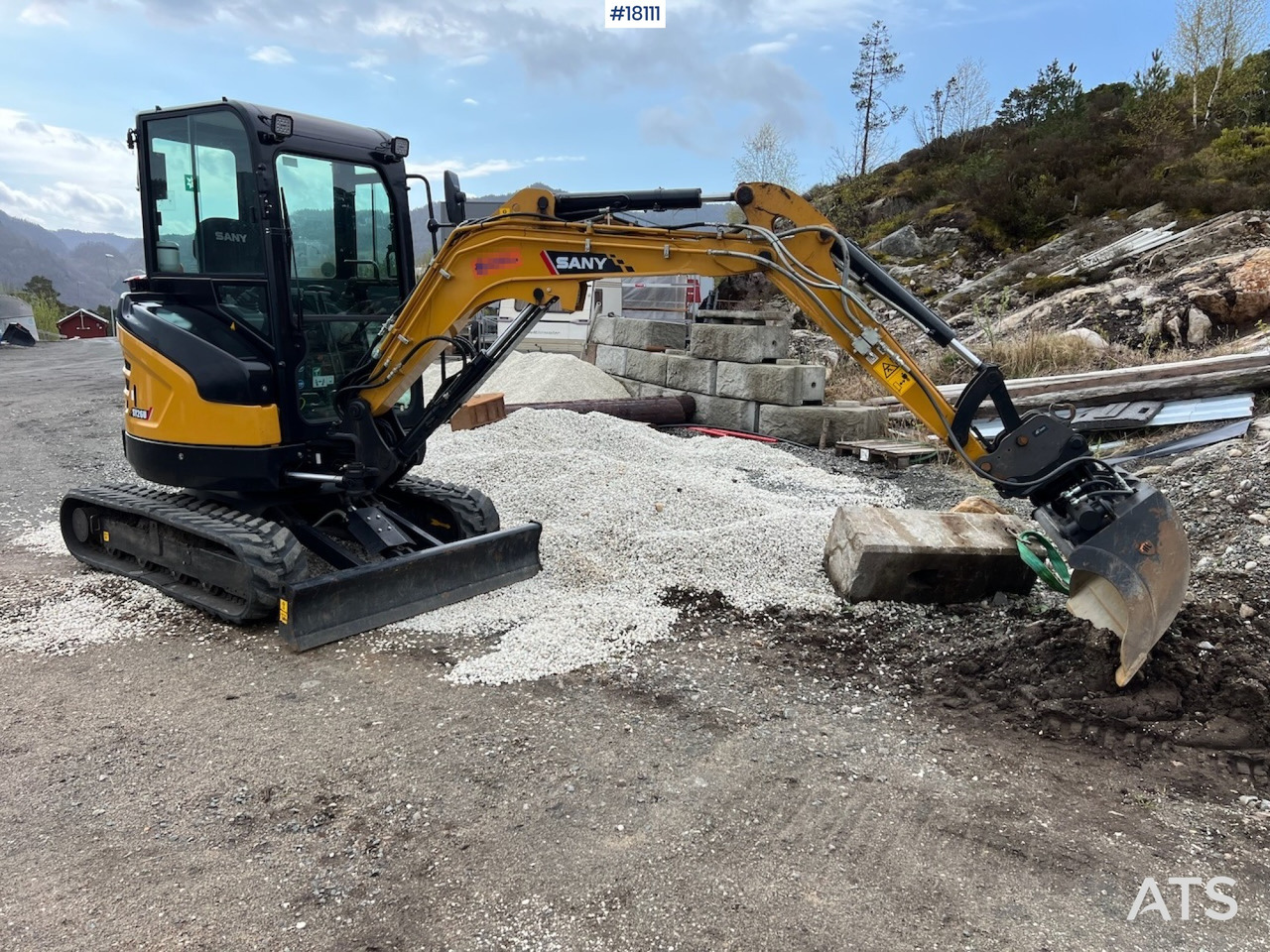 SANY SY26U - Excavadora: foto 2 SANY SY26U - Excavadora: foto 2