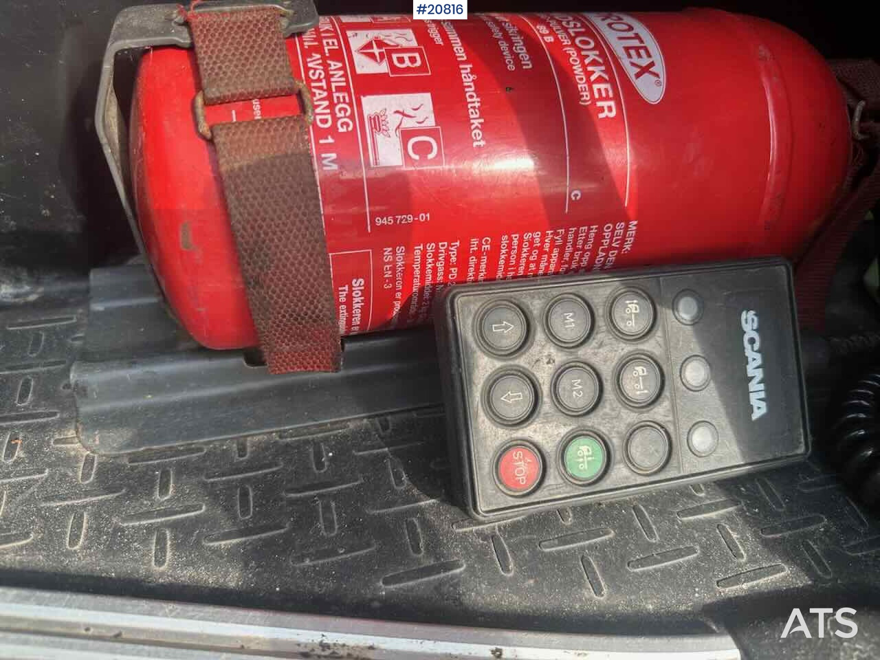 Camión caja cerrada Scania R480 3 akslet conatinerbil m/ lift: foto 38 Camión caja cerrada Scania R480 3 akslet conatinerbil m/ lift: foto 38