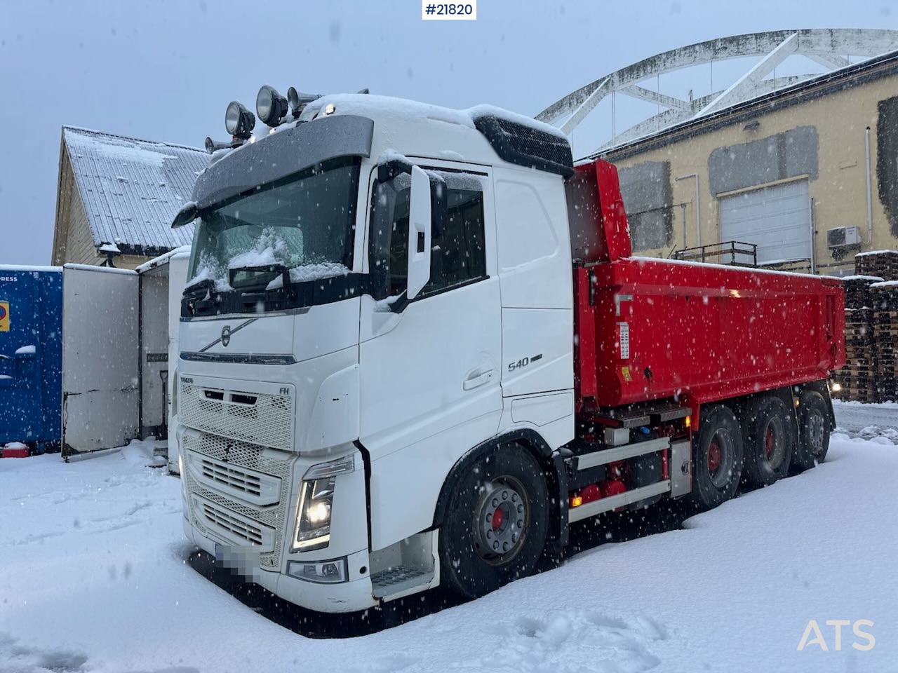 Volvo 2017 Volvo FH540 8x4 tippbil m/ ny dual clutch - Camión volquete: foto 1 Volvo 2017 Volvo FH540 8x4 tippbil m/ ny dual clutch - Camión volquete: foto 1