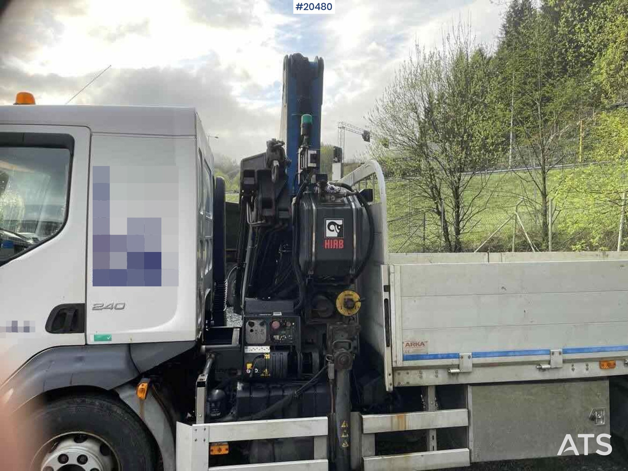 Volvo FL240 - Camión grúa, Camión caja abierta: foto 4 Volvo FL240 - Camión grúa, Camión caja abierta: foto 4