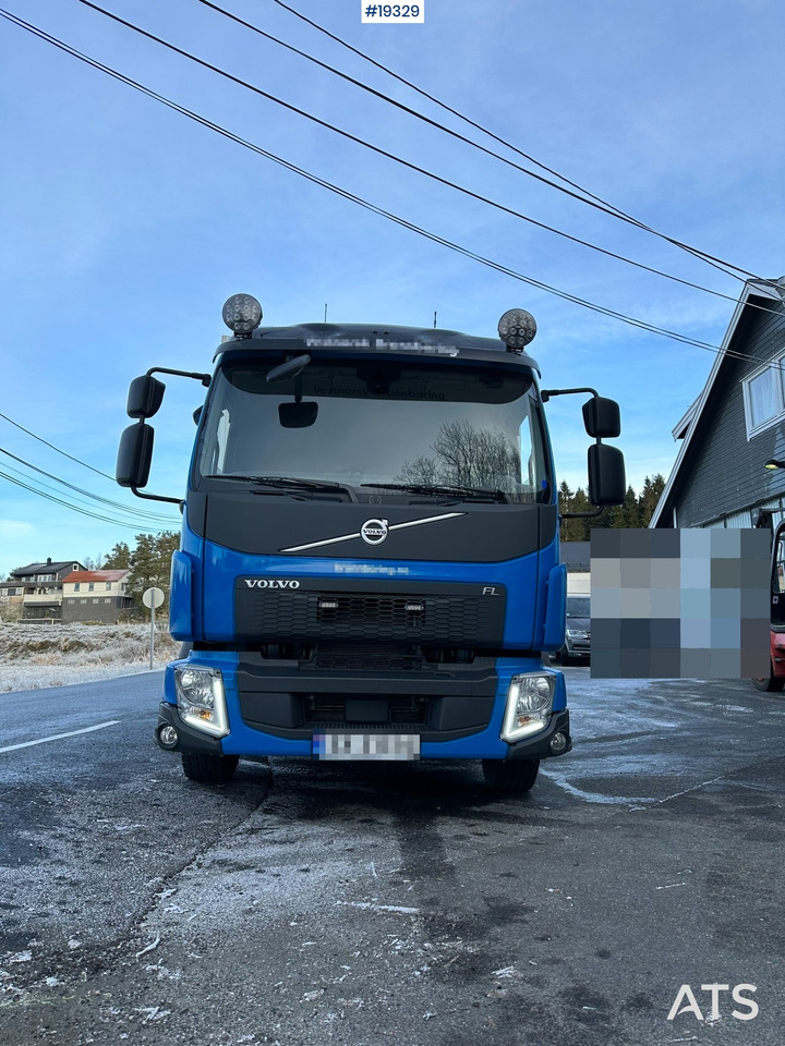Volvo FL250 - Camión caja cerrada: foto 5 Volvo FL250 - Camión caja cerrada: foto 5