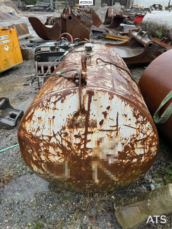 Dieseltanker på 1000l - Tanque de almacenamiento: foto 2 Dieseltanker på 1000l - Tanque de almacenamiento: foto 2