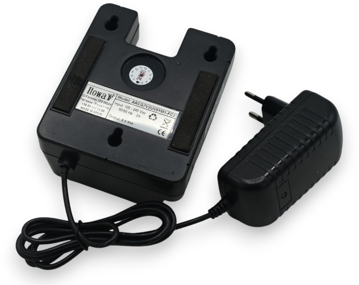 Itowa original charger BT7223MH, BT7216MH - Sistema eléctrico para Grúa para camión: foto 4 Itowa original charger BT7223MH, BT7216MH - Sistema eléctrico para Grúa para camión: foto 4