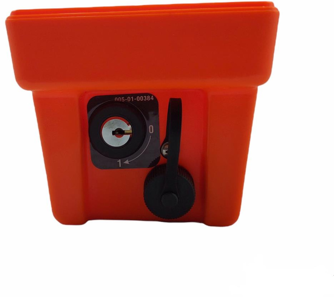 Transmitter housing lower with emergency stop and HBC Linus 4 - Sistema eléctrico para Grúa para camión: foto 4 Transmitter housing lower with emergency stop and HBC Linus 4 - Sistema eléctrico para Grúa para camión: foto 4