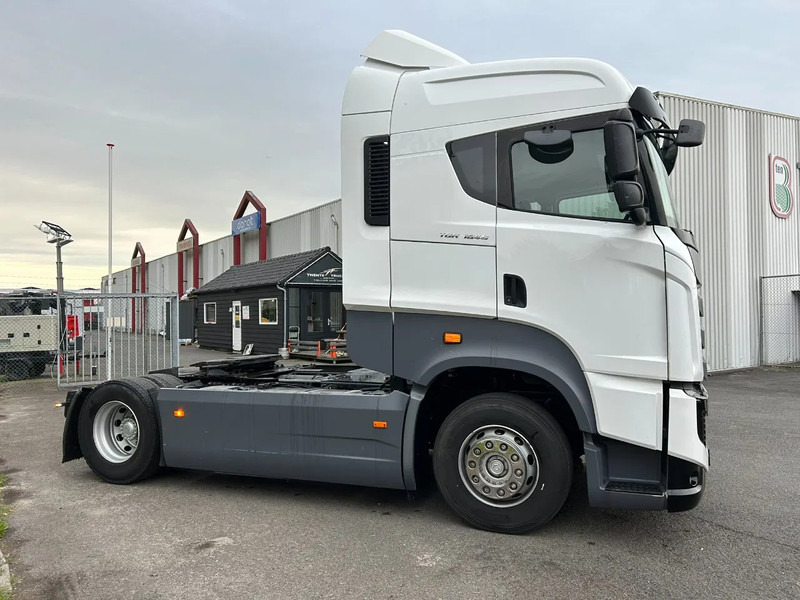 BMC TUGHRA 1846 TGR 460PK Euro 6 powered by Iveco / Automatic gearbox ZF - Cabeza tractora: foto 2 BMC TUGHRA 1846 TGR 460PK Euro 6 powered by Iveco / Automatic gearbox ZF - Cabeza tractora: foto 2