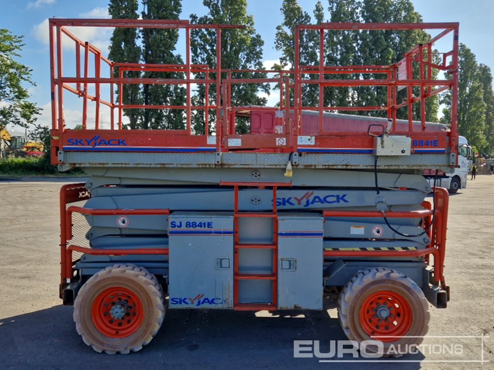 2010 SkyJack SJ8841ECE - Plataforma elevadora: foto 5 2010 SkyJack SJ8841ECE - Plataforma elevadora: foto 5