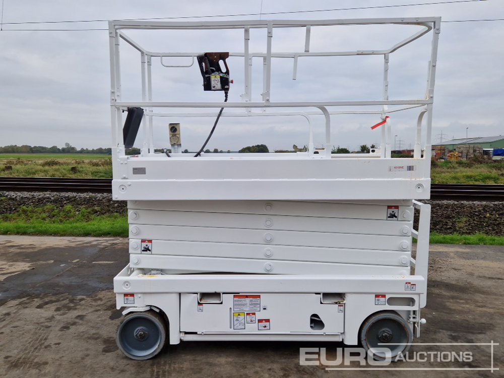 2013 Haulotte Compact 14 - Plataforma elevadora: foto 2 2013 Haulotte Compact 14 - Plataforma elevadora: foto 2