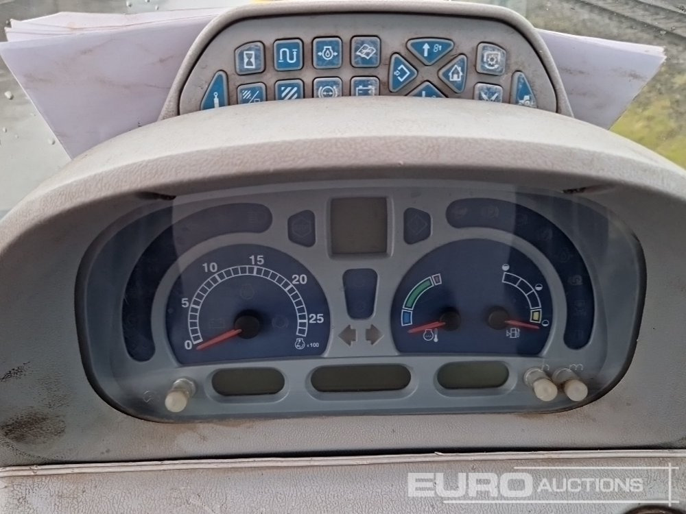 Tractor 2013 New Holland T6030: foto 45 Tractor 2013 New Holland T6030: foto 45