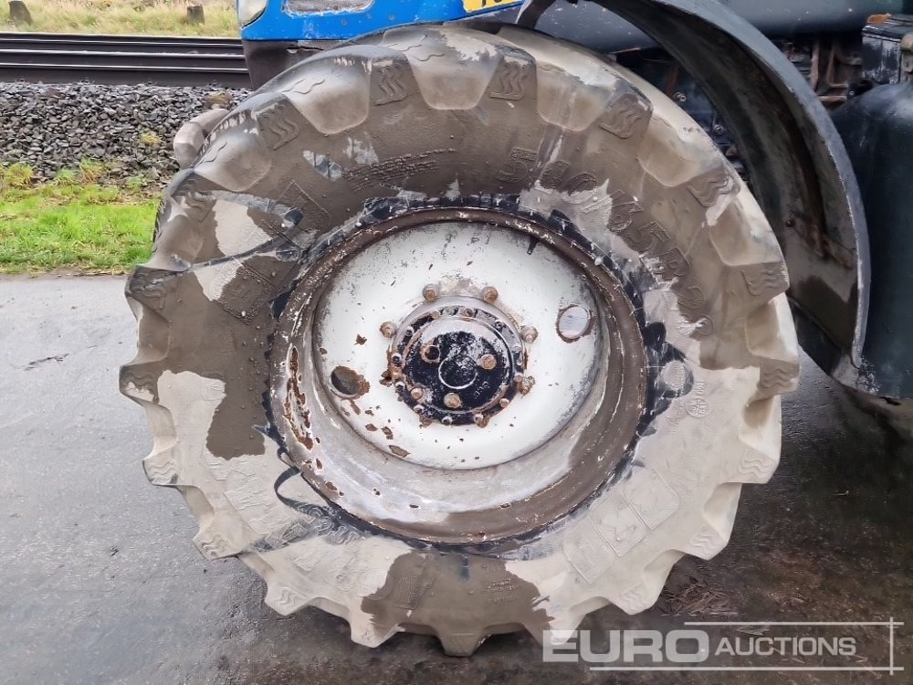 Tractor 2013 New Holland T6030: foto 23 Tractor 2013 New Holland T6030: foto 23