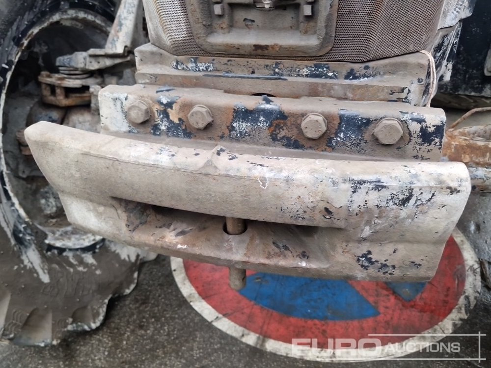 Tractor 2013 New Holland T6030: foto 30 Tractor 2013 New Holland T6030: foto 30