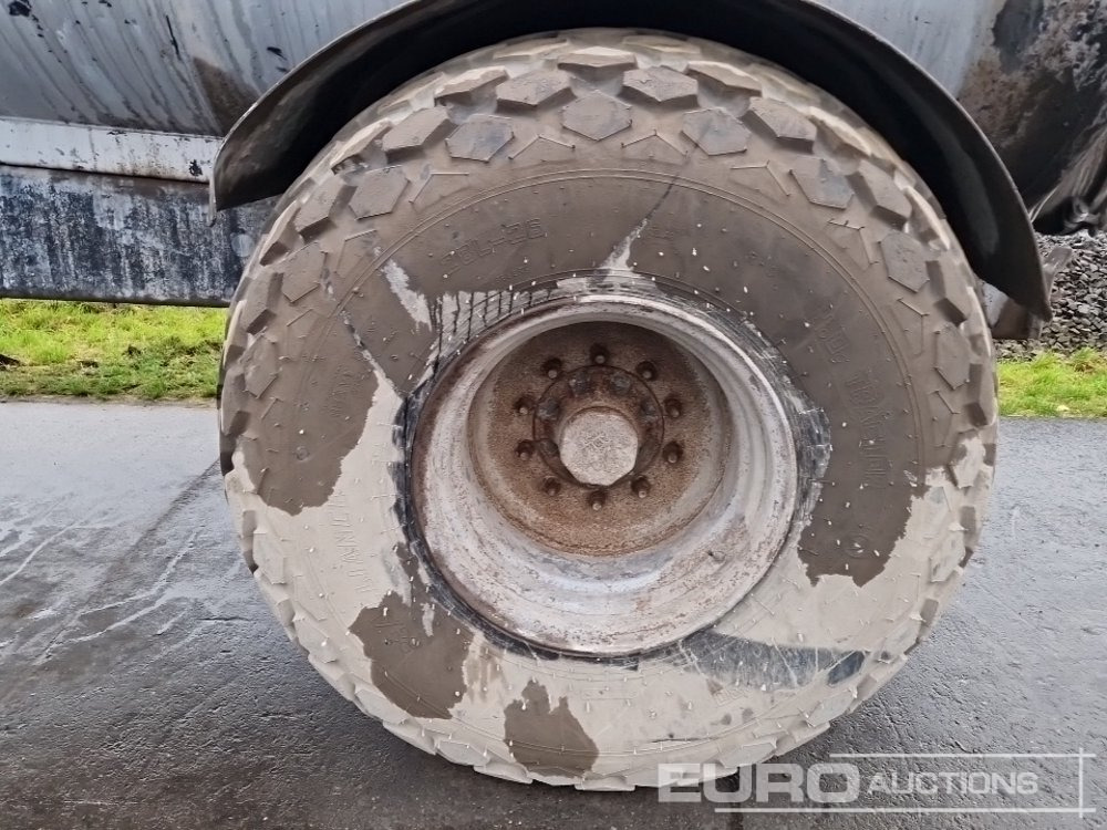 Tractor 2013 New Holland T6030: foto 8 Tractor 2013 New Holland T6030: foto 8