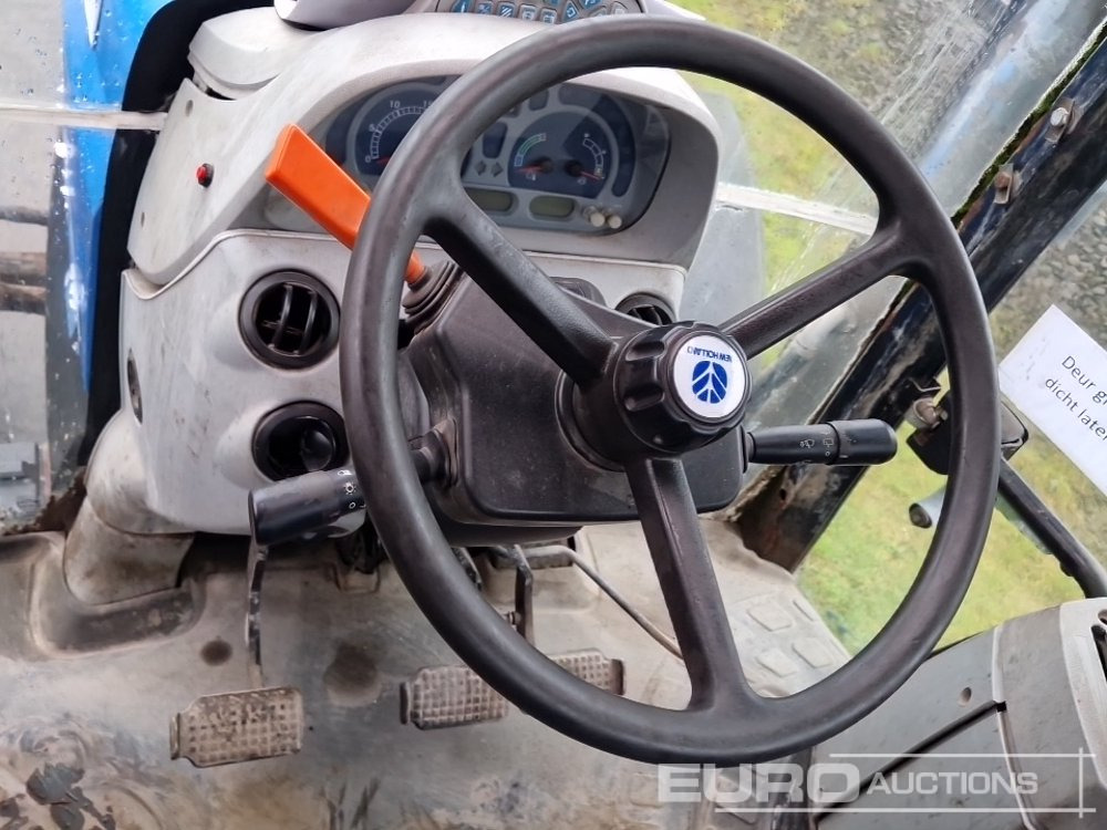 Tractor 2013 New Holland T6030: foto 44 Tractor 2013 New Holland T6030: foto 44