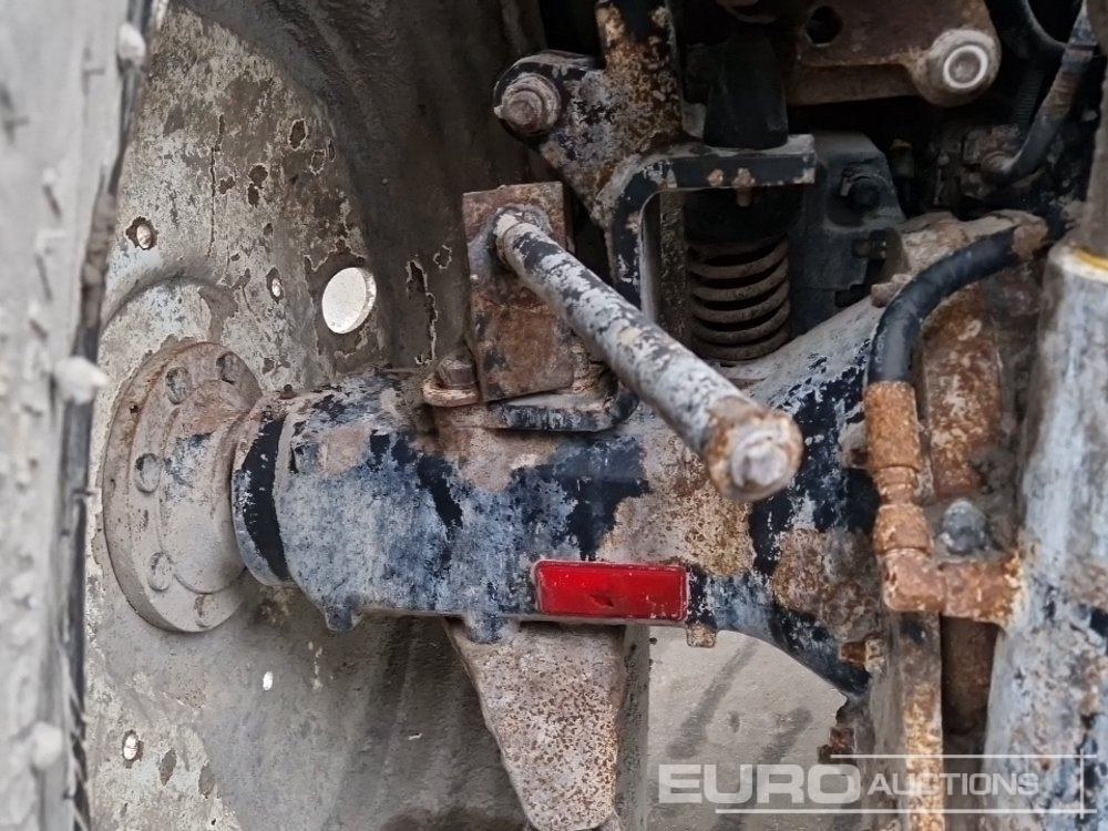 Tractor 2013 New Holland T6030: foto 28 Tractor 2013 New Holland T6030: foto 28