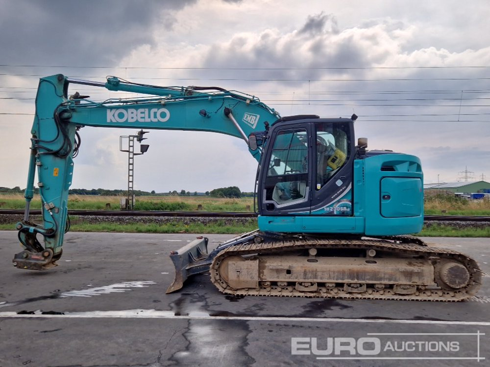 2016 Kobelco SK230SRLC-5 - Excavadora de cadenas: foto 2 2016 Kobelco SK230SRLC-5 - Excavadora de cadenas: foto 2