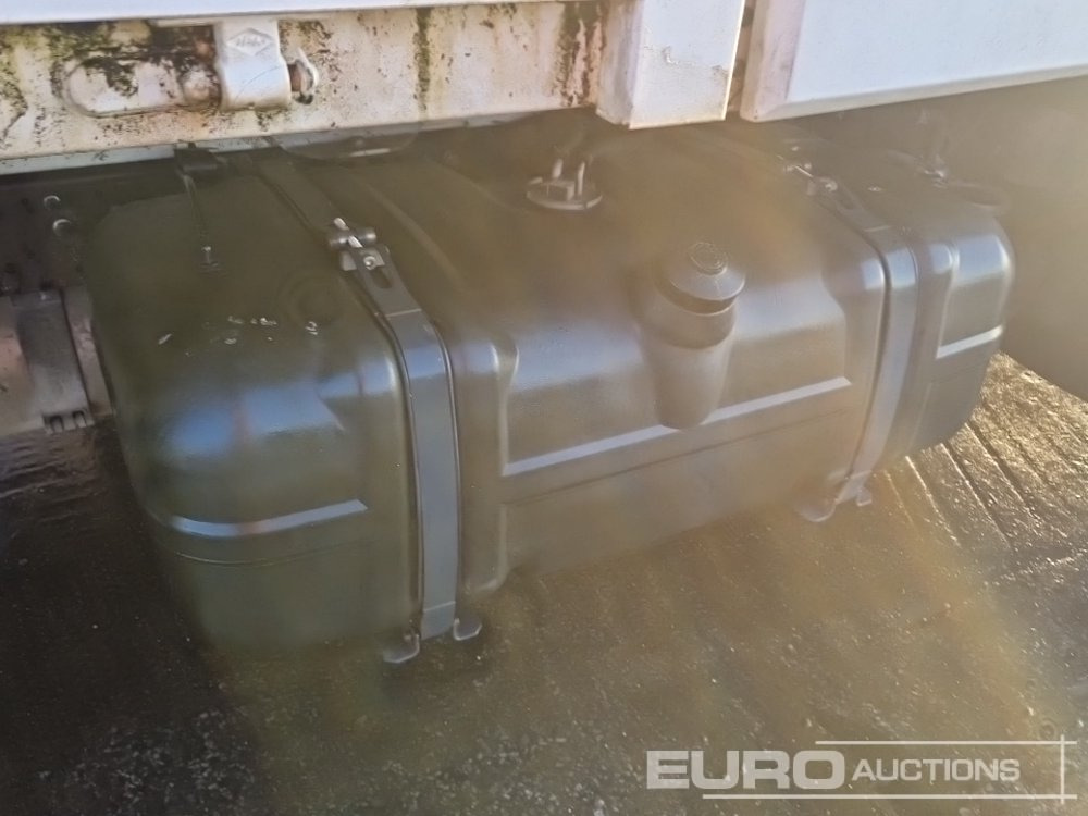 Furgoneta basculante 2017 Nissan NT400: foto 17 Furgoneta basculante 2017 Nissan NT400: foto 17