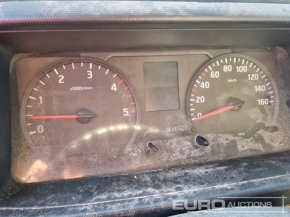 Furgoneta basculante 2017 Nissan NT400: foto 30 Furgoneta basculante 2017 Nissan NT400: foto 30