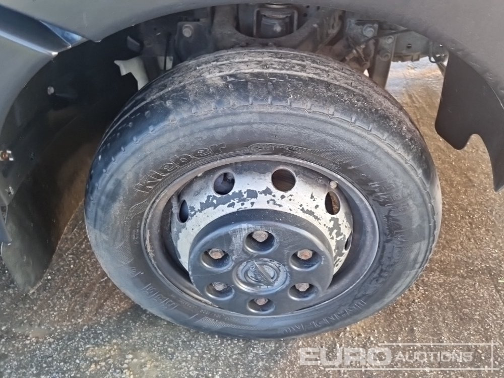 Furgoneta basculante 2017 Nissan NT400: foto 9 Furgoneta basculante 2017 Nissan NT400: foto 9