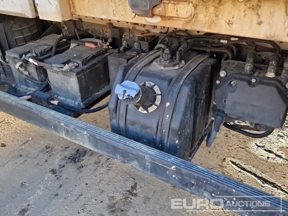 Furgoneta basculante 2019 Nissan NT400: foto 17