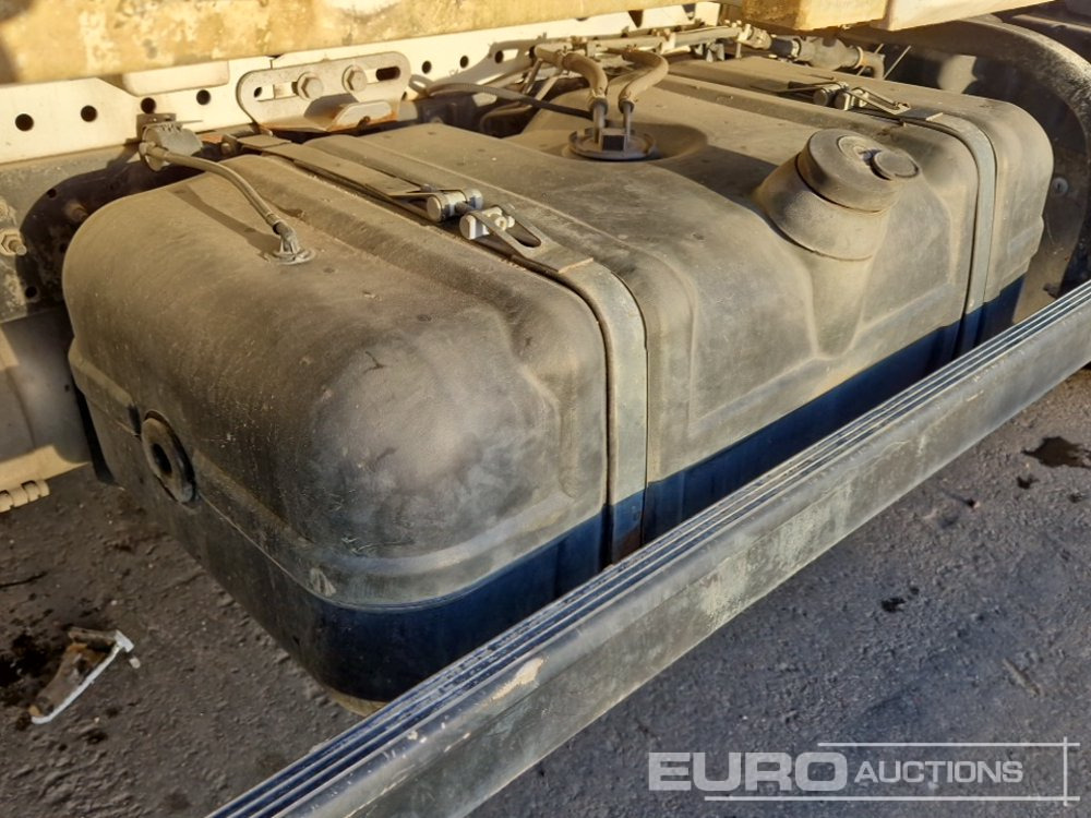 Furgoneta basculante 2019 Nissan NT400: foto 18