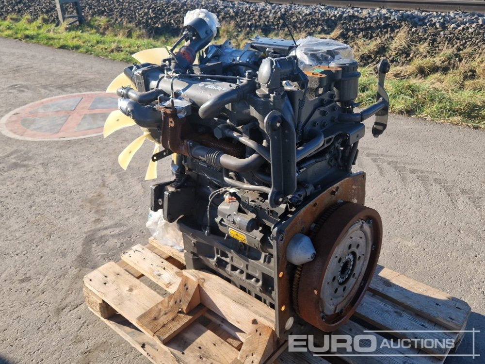 Deutz Unused Same Deutz Fahr 71kW 4 Cylinder Diesel Engine type KD371TA suit to STAGE 3B tractors: Deutz Fahr 5090G, Explorer 90, Hurlimann XB 90T4i, Lamborghini Strike 90 T4i - Motor: foto 2 Deutz Unused Same Deutz Fahr 71kW 4 Cylinder Diesel Engine type KD371TA suit to STAGE 3B tractors: Deutz Fahr 5090G, Explorer 90, Hurlimann XB 90T4i, Lamborghini Strike 90 T4i - Motor: foto 2