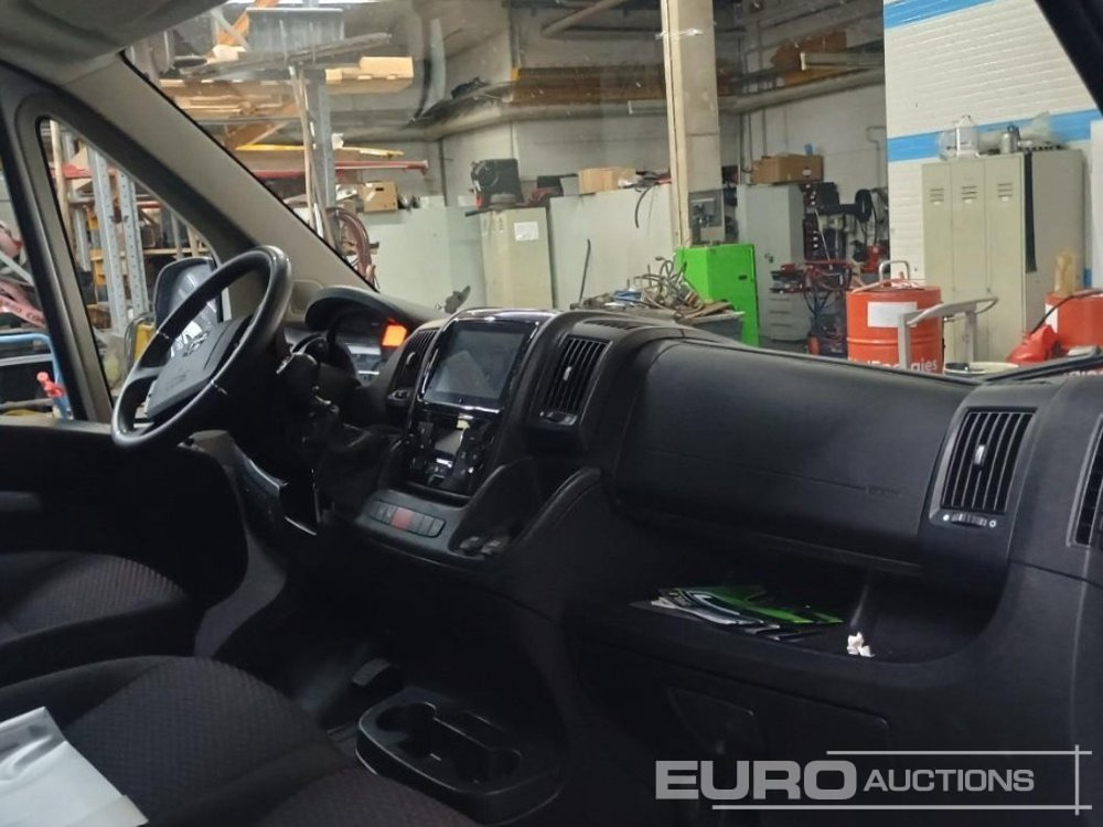 Furgoneta 2024 Opel Movano: foto 6 Furgoneta 2024 Opel Movano: foto 6