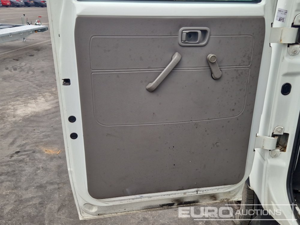 Furgoneta caja abierta Nissan Cabstar: foto 24