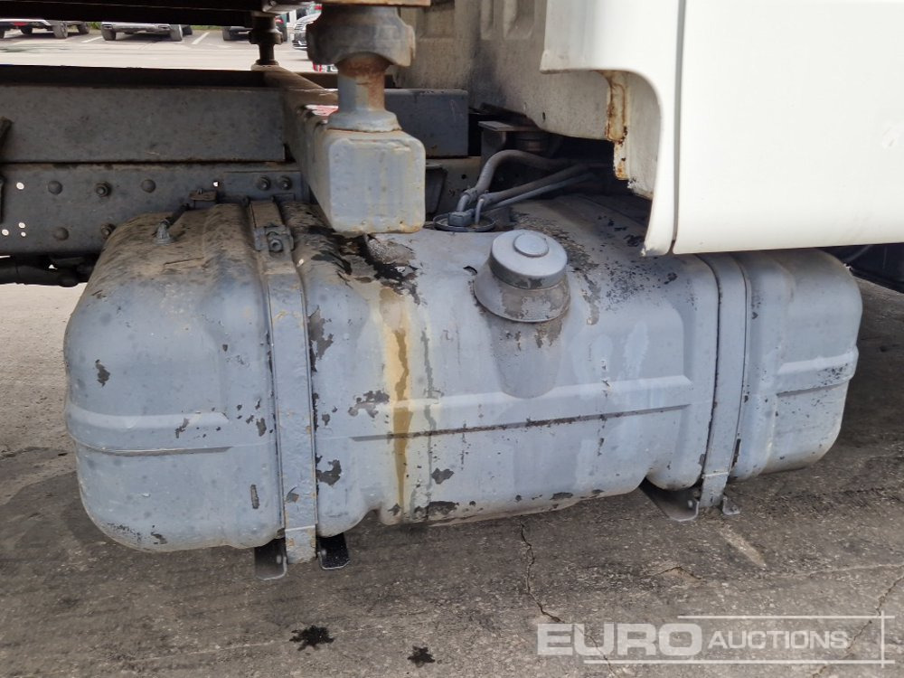 Furgoneta caja abierta Nissan Cabstar: foto 21