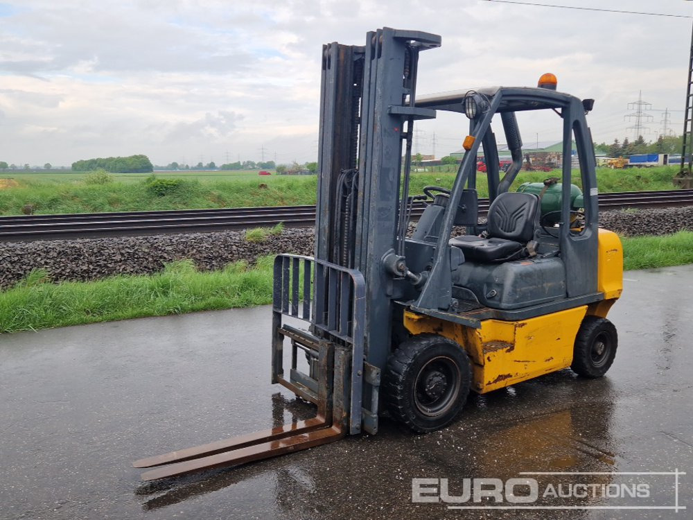 Nissan UD02A25PQ - Carretilla elevadora: foto 1 Nissan UD02A25PQ - Carretilla elevadora: foto 1
