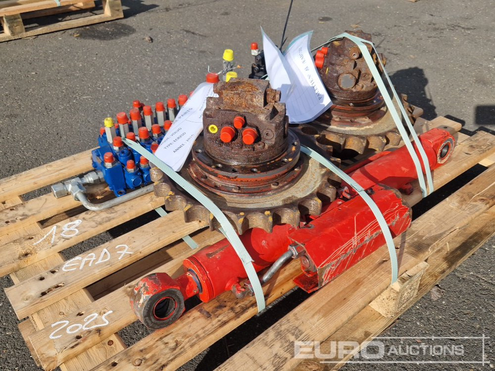 Spare Parts, Final Drive (2 of) Hydraulic Pump, Hydraulic Block, Cylinder to suit Volvo ECR25D - Piezas de recambio para Excavadora: foto 2 Spare Parts, Final Drive (2 of) Hydraulic Pump, Hydraulic Block, Cylinder to suit Volvo ECR25D - Piezas de recambio para Excavadora: foto 2
