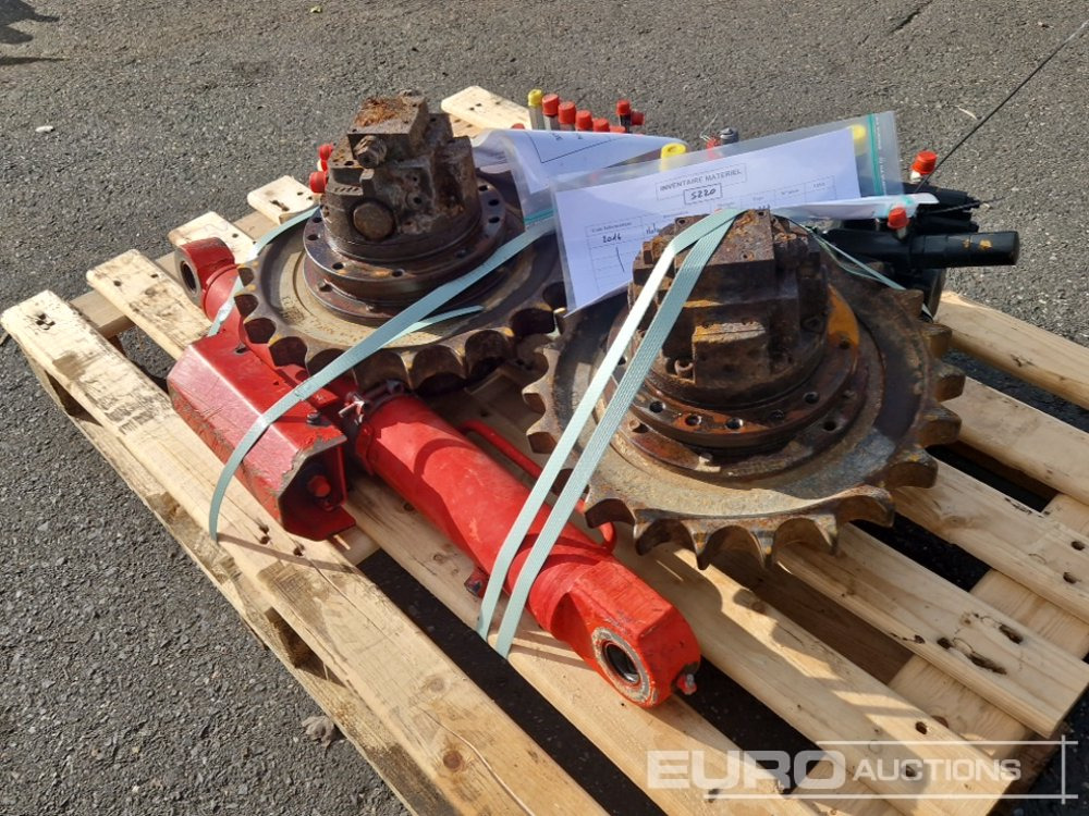 Spare Parts, Final Drive (2 of) Hydraulic Pump, Hydraulic Block, Cylinder to suit Volvo ECR25D - Piezas de recambio para Excavadora: foto 3 Spare Parts, Final Drive (2 of) Hydraulic Pump, Hydraulic Block, Cylinder to suit Volvo ECR25D - Piezas de recambio para Excavadora: foto 3