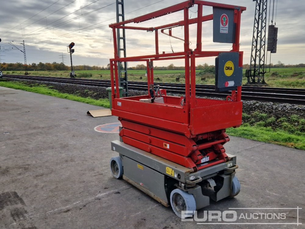 SkyJack Electric Scissor Lift - Plataforma elevadora: foto 4 SkyJack Electric Scissor Lift - Plataforma elevadora: foto 4