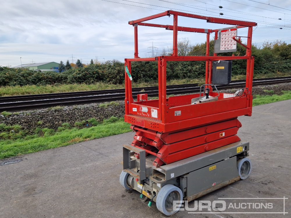 SkyJack Electric Scissor Lift - Plataforma elevadora: foto 3 SkyJack Electric Scissor Lift - Plataforma elevadora: foto 3