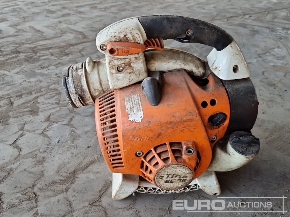 Stihl Leaf Blower (2 of) - Equipo de construcción: foto 5 Stihl Leaf Blower (2 of) - Equipo de construcción: foto 5