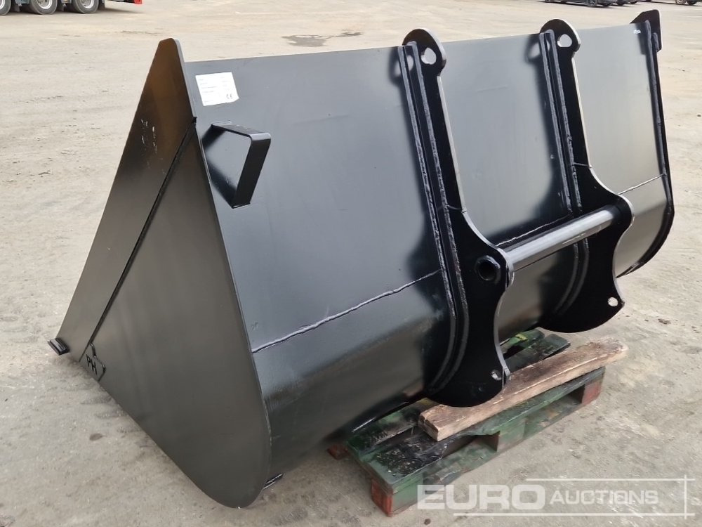 Unused 2025 94" Front Loading Bucket to suit Manitou Telehandlers - Cazo: foto 2 Unused 2025 94" Front Loading Bucket to suit Manitou Telehandlers - Cazo: foto 2