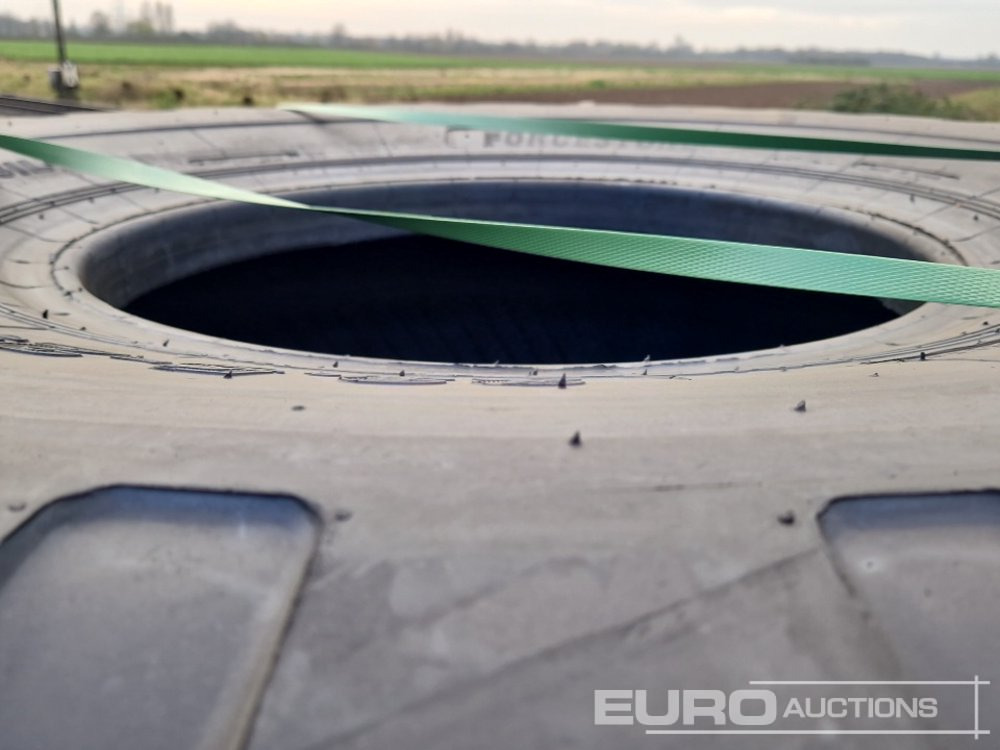 Unused 23.5-25 24PR E-3/L-3 TL Tyres (4 of) - Neumático: foto 5 Unused 23.5-25 24PR E-3/L-3 TL Tyres (4 of) - Neumático: foto 5