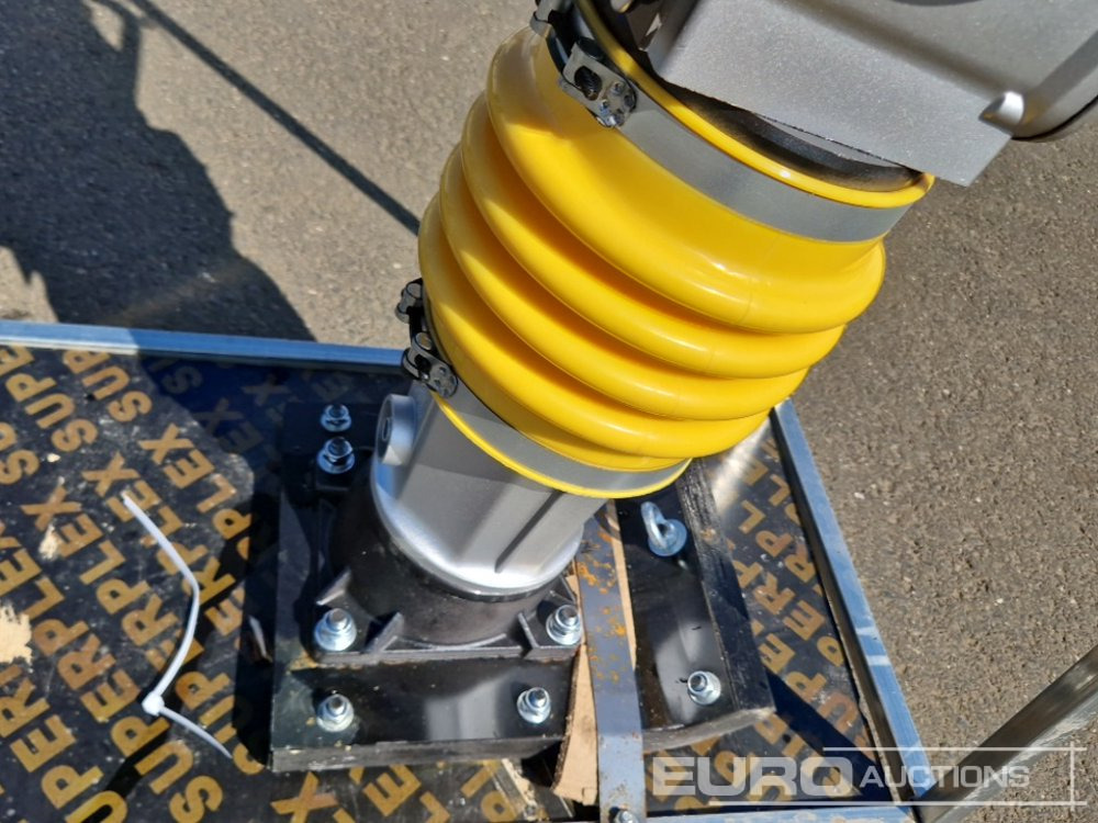 Unused Locin HCR90L - Construcción de carreteras: foto 4 Unused Locin HCR90L - Construcción de carreteras: foto 4