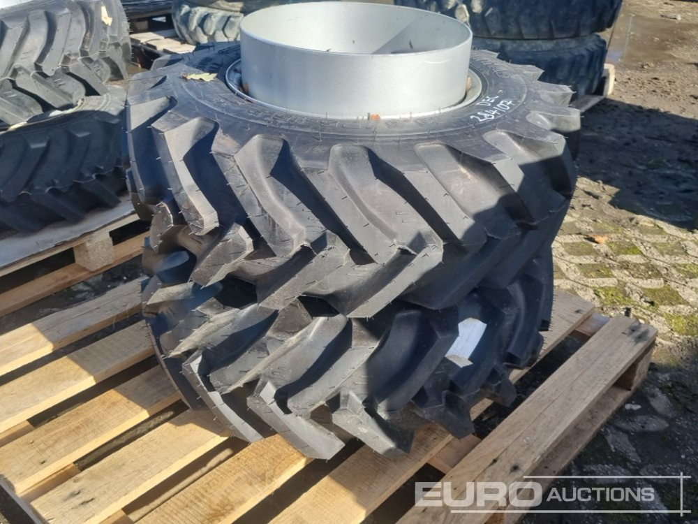 Unused Mitas 10.0/75-15.3 Tyre & Rim (2 of) - Neumático: foto 4 Unused Mitas 10.0/75-15.3 Tyre & Rim (2 of) - Neumático: foto 4