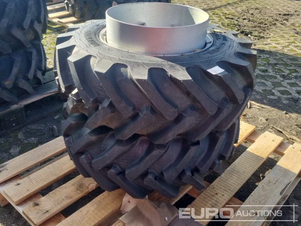 Unused Mitas 10.0/75-15.3 Tyre & Rim (2 of) - Neumático: foto 2 Unused Mitas 10.0/75-15.3 Tyre & Rim (2 of) - Neumático: foto 2