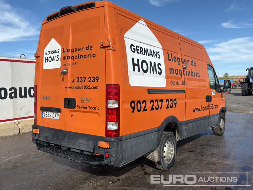 2010 Iveco Daily 35 S14 - Furgón: foto 5 2010 Iveco Daily 35 S14 - Furgón: foto 5